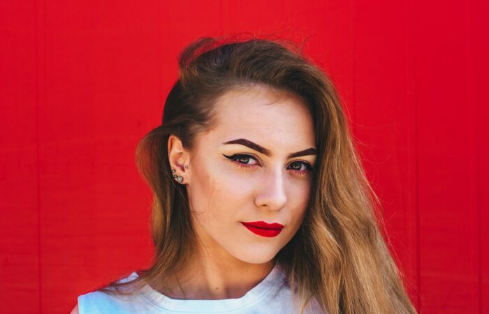 Rouge_passion_:_comment_intégrer_cette_couleur_audacieuse_à_votre_routine_beauté